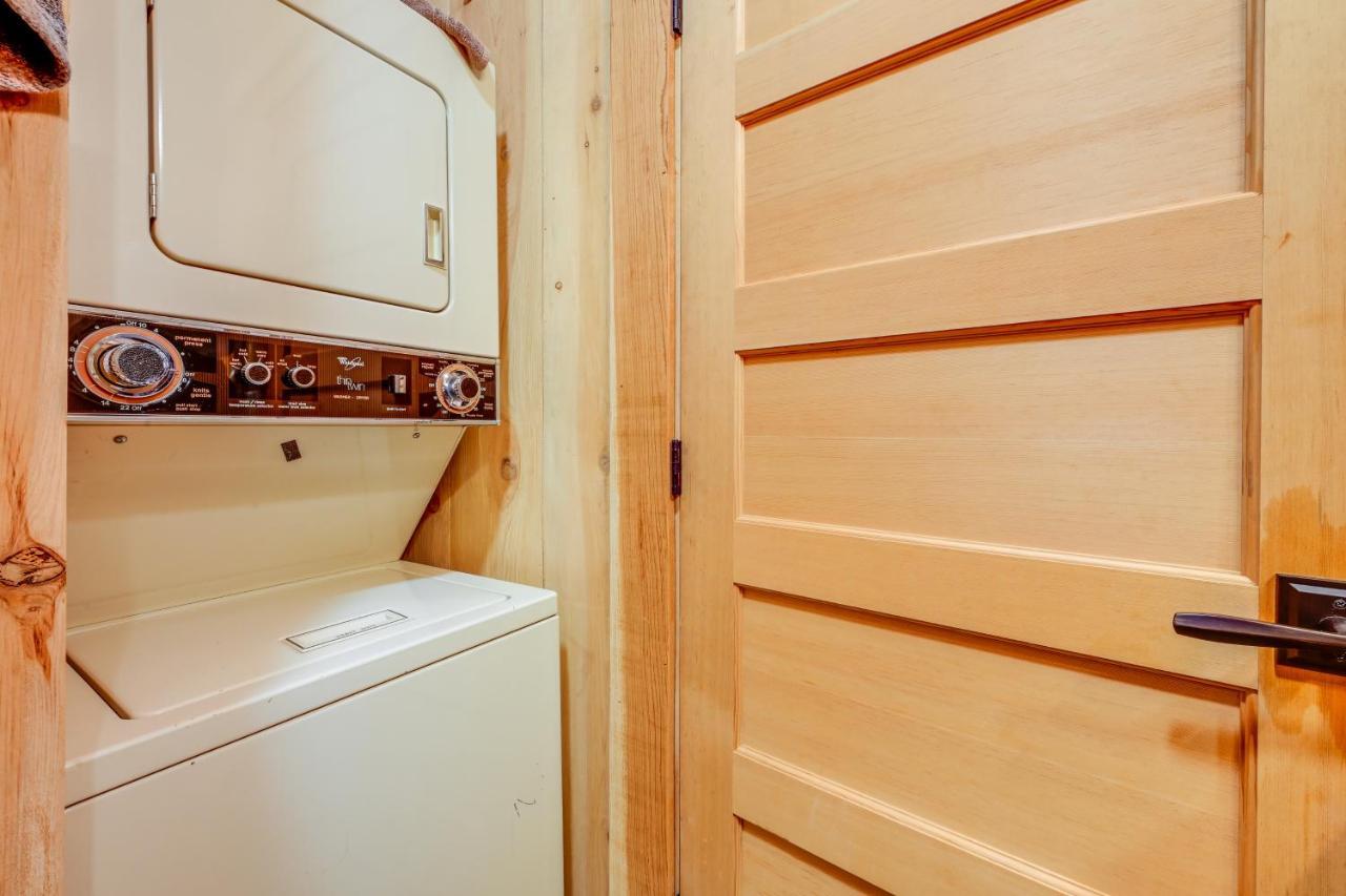 Enchanting Creekside Cabin Near Kings Canyon Park! Badger Екстер'єр фото