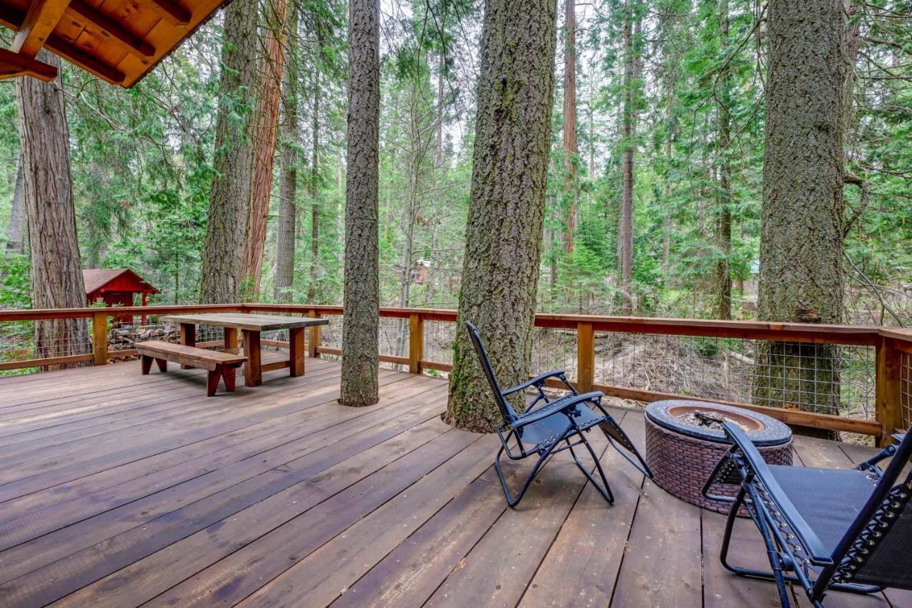 Enchanting Creekside Cabin Near Kings Canyon Park! Badger Екстер'єр фото