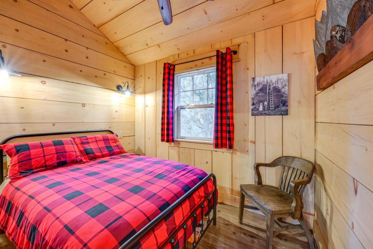 Enchanting Creekside Cabin Near Kings Canyon Park! Badger Екстер'єр фото